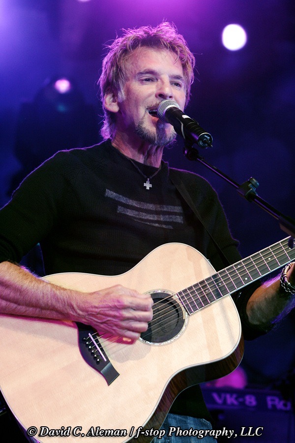 kenny-loggins_med_hr